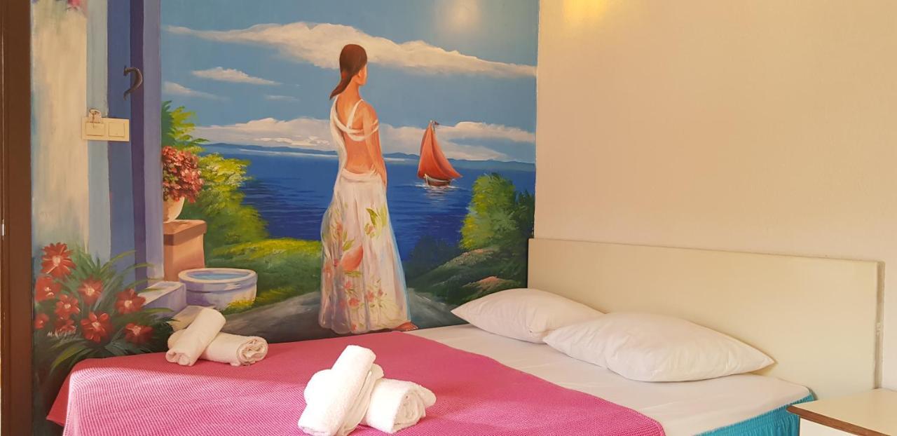 Hakan Hotel Bitez Quarto foto